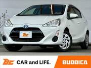 2016 TOYOTA AQUA