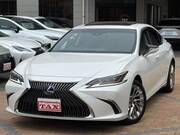 2020 LEXUS ES