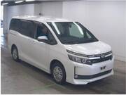 2016 TOYOTA VOXY V