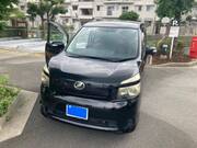 2011 TOYOTA VOXY