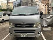2011 TOYOTA HIACE VAN
