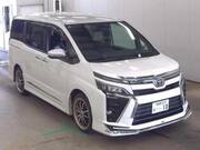 2018 TOYOTA VOXY