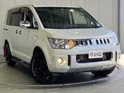 2015 MITSUBISHI DELICA D5