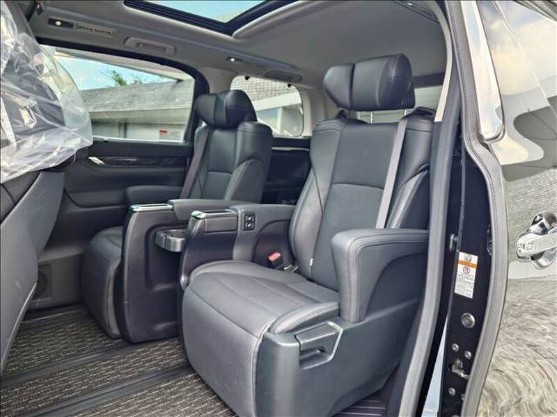 2020 TOYOTA ALPHARD for sale - photo 6