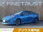 2019 TOYOTA PRIUS