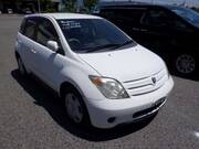 2003 TOYOTA IST