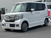 2016 HONDA N-BOX CUSTOM