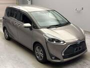 2021 TOYOTA SIENTA