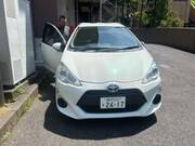 2015 TOYOTA AQUA