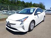 2017 TOYOTA PRIUS
