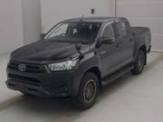 2023 TOYOTA HILUX