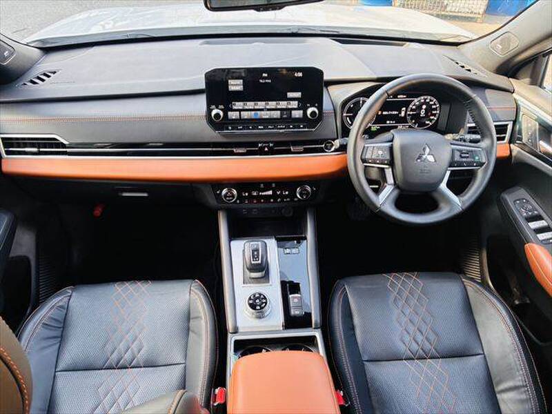2022 MITSUBISHI OUTLANDER PHV for sale - photo 4