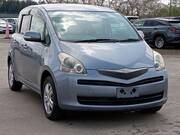 2010 TOYOTA RACTIS