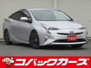2016 TOYOTA PRIUS S