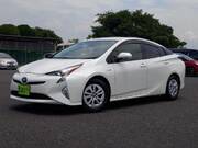 2017 TOYOTA PRIUS