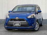 2017 TOYOTA SIENTA X