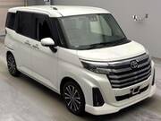 2021 TOYOTA ROOMY