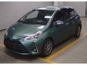 2017 TOYOTA VITZ