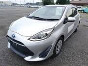 2017 TOYOTA AQUA