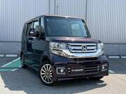 2017 HONDA N-BOX CUSTOM