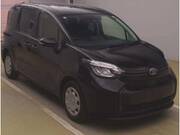 2023 TOYOTA SIENTA X