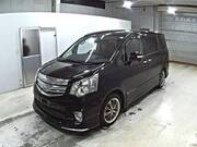 2012 TOYOTA NOAH