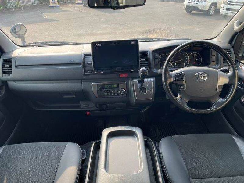 2018 TOYOTA HIACE VAN for sale - photo 4