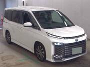 2022 TOYOTA VOXY