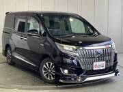 2017 TOYOTA ESQUIRE
