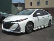 2017 TOYOTA PRIUS PHV