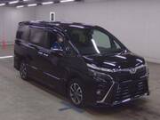 2019 TOYOTA VOXY