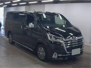 2020 TOYOTA GRANACE