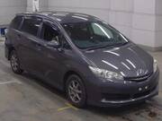 2013 TOYOTA WISH 1.8X
