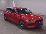 2019 VOLVO V60