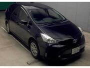 2016 TOYOTA PRIUS ALPHA