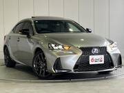2019 LEXUS IS
