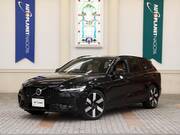 2025 VOLVO V60