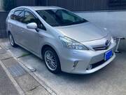 2014 TOYOTA PRIUS ALPHA G