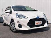 2017 TOYOTA AQUA