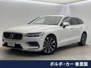 2023 VOLVO V60