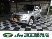 2017 MITSUBISHI PAJERO