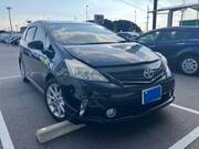 2013 TOYOTA PRIUS ALPHA