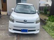 2007 TOYOTA VOXY