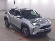 2022 TOYOTA YARIS CROSS HYBRID Z