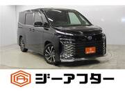 2022 TOYOTA VOXY