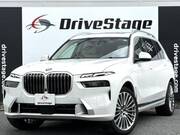 2023 BMW X7