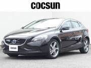 2015 VOLVO V40