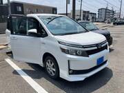 2014 TOYOTA VOXY