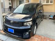 2010 TOYOTA VOXY