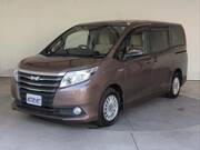 2014 TOYOTA NOAH